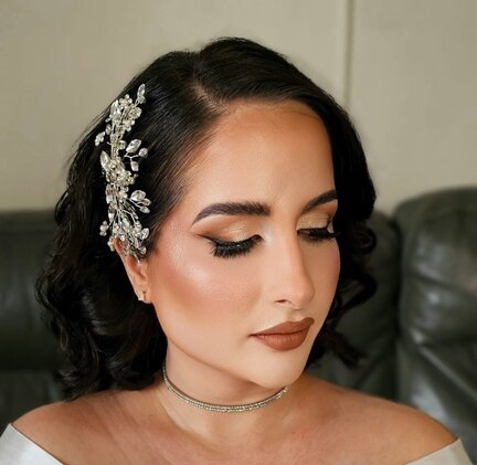 Bride package makeup and hairstyle